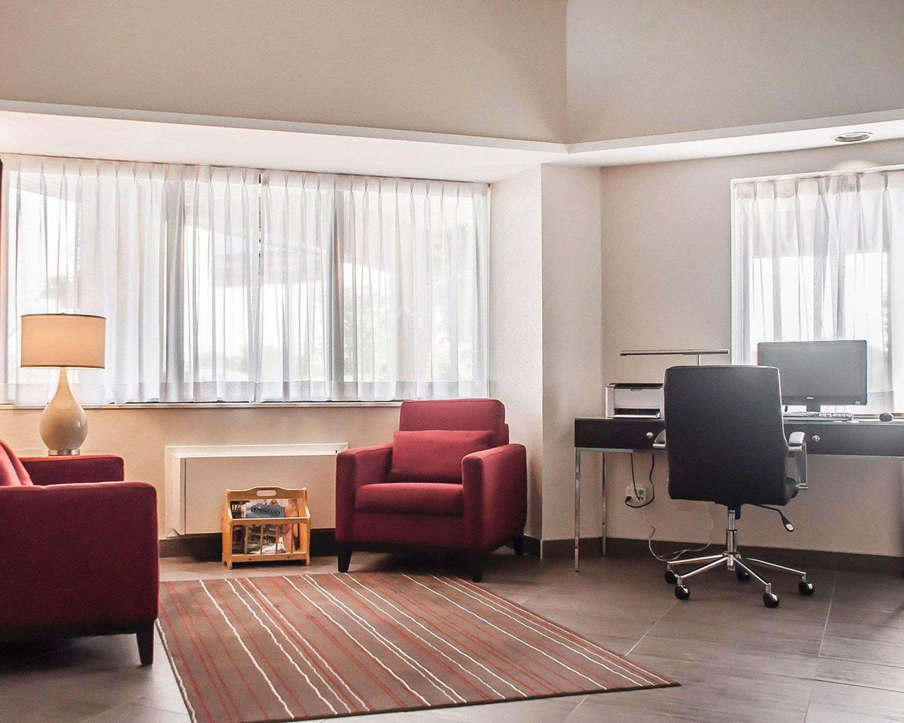 Comfort Inn Орилия Екстериор снимка